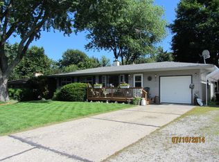 3001 Highland Dr, Cary, IL 60013