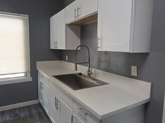 3rd image of 1140 E Elk Ave #3
