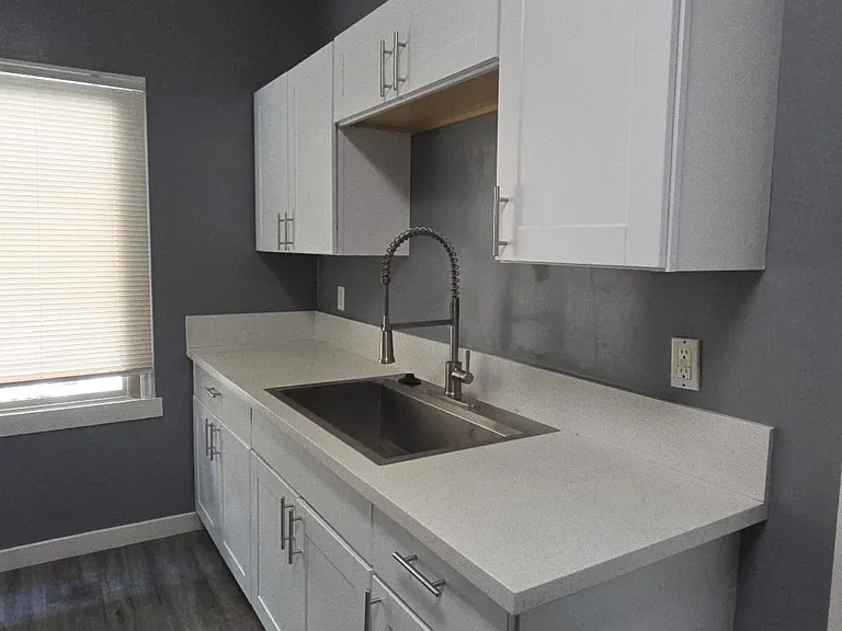 1140 E Elk Ave #3 — Photo 3