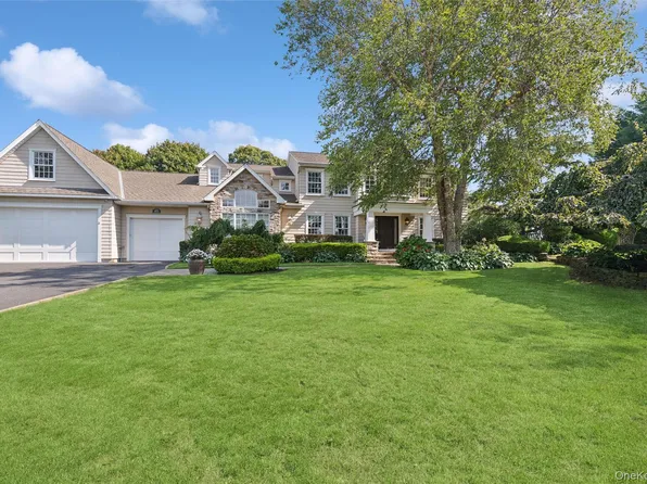 45 Blue Point Avenue, Blue Point, NY 11715