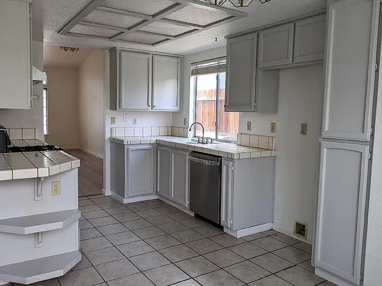 9173 Beaulieu Way — Photo 2