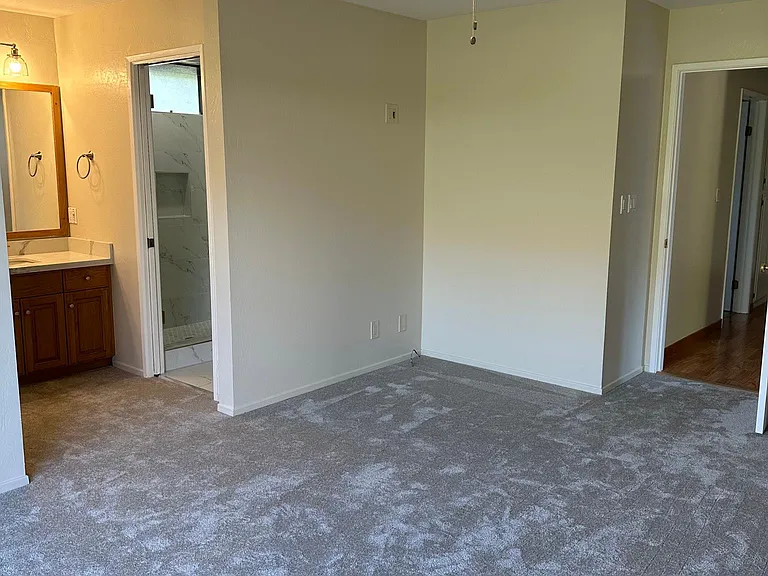 24 Doris Ct — Photo 16