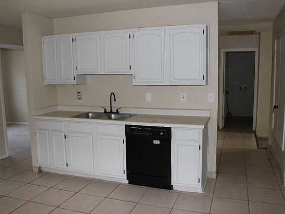 5th image of 11668 Diane Lynn Ct