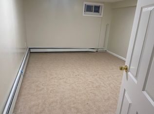 11560 240th St, Elmont, NY 11003