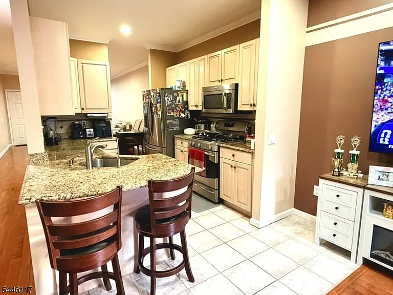 38 Gordon Cir — Photo 5