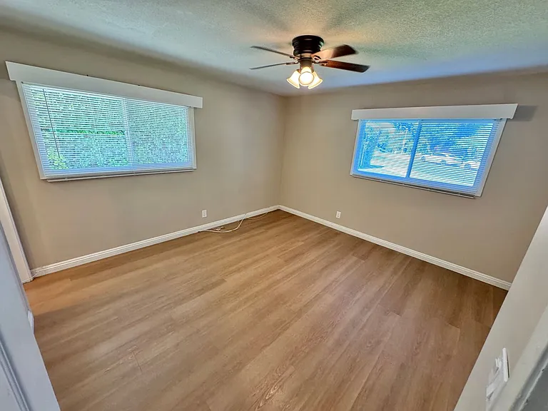 1209 N Riedel Ave — Photo 20