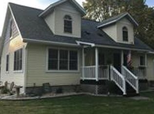 400 Shady Ridge Rd NW, Hutchinson, MN 55350