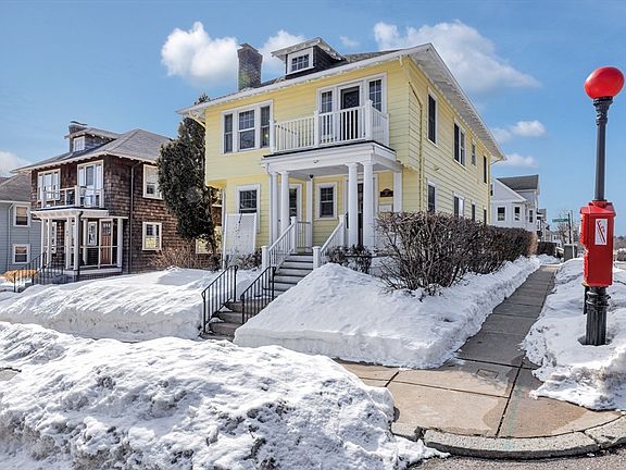 2nd image of 62 Ainsworth St