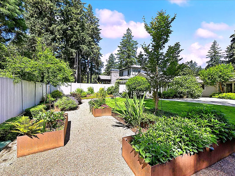 4242 Cobb Way — Photo 35