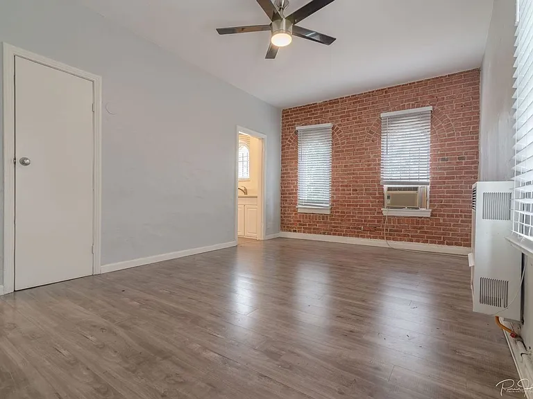 130 N Westmoreland Ave — Photo 5