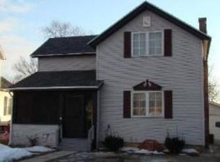 334 W Division St, Manteno, IL 60950