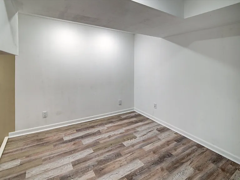 10 Bradford Ln — Photo 43