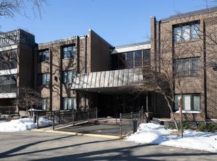 3412 Oak Ridge Rd APT 203, Minnetonka, MN 55305