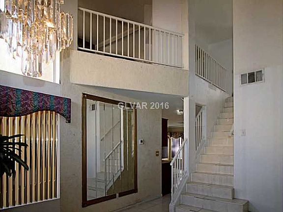 3rd image of 466 Rancho Del Norte Dr