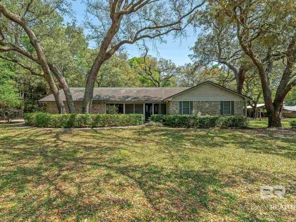 9712 Wills Ln, Lillian, AL 36549