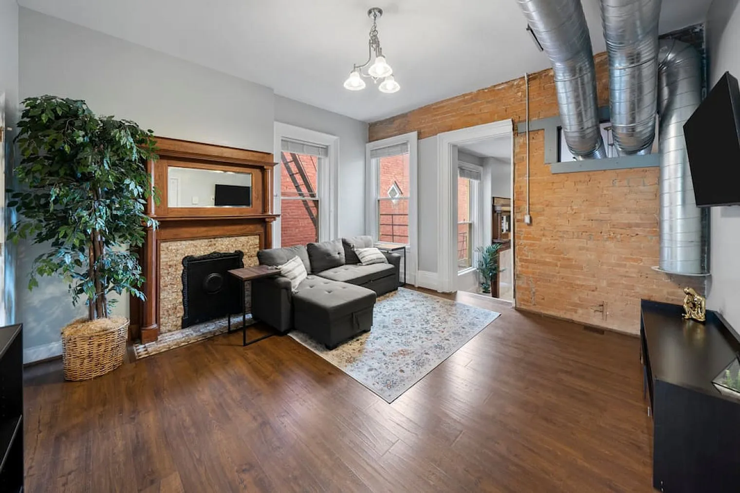 2 bed, 2.0 bath, 1625 sqft, $2,253 — Photo 1