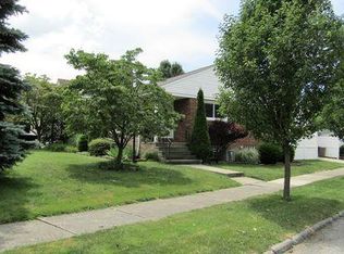 6506 S Canterbury Rd, Parma, OH 44129