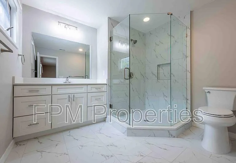 176 E Coast Dr — Photo 33