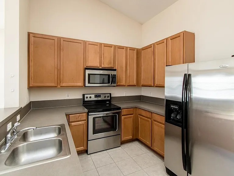 575 Oakleaf Plantation Pkwy #716 — Photo 5