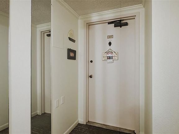 4th image of 800 S GULFVIEW BOULEVARD #403