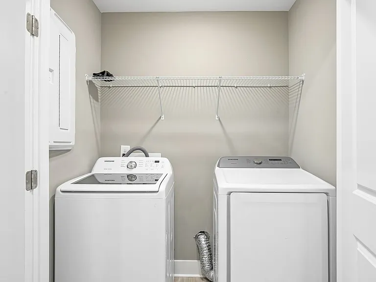 South Maple Townhomes — Photo 18