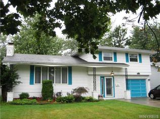 52 Jeanmoor Rd, Amherst, NY 14228