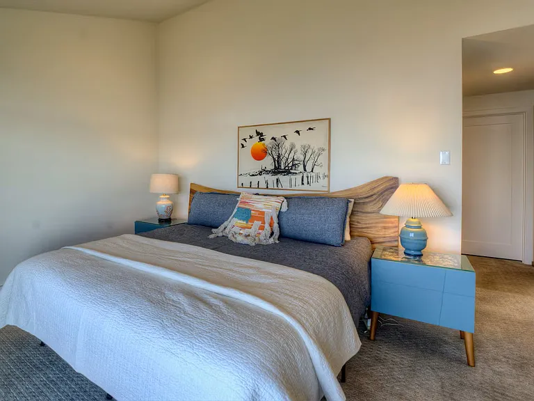 10835 Point Vashon Dr SW — Photo 23