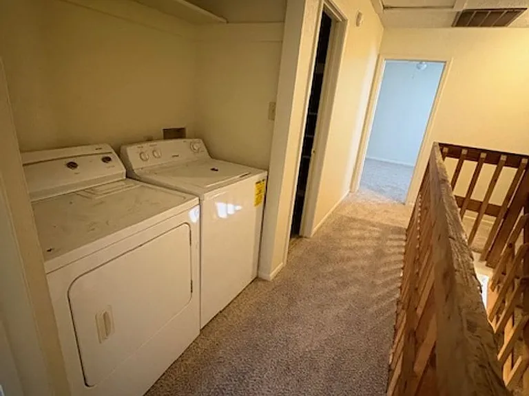 909 Bruce Way — Photo 12
