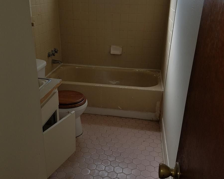 2nd image of 783 Semmes St