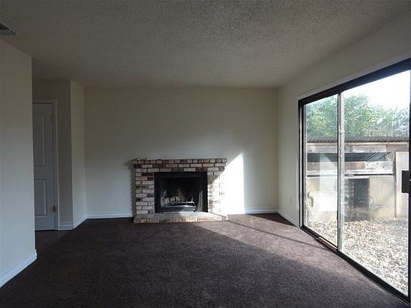 4th image of 1220 Payne Ct