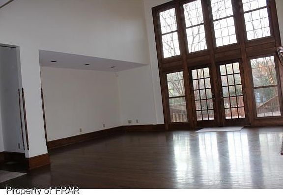 4th image of 307 Waterford Cir