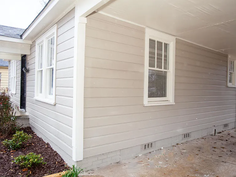 4701 Atkins St — Photo 3