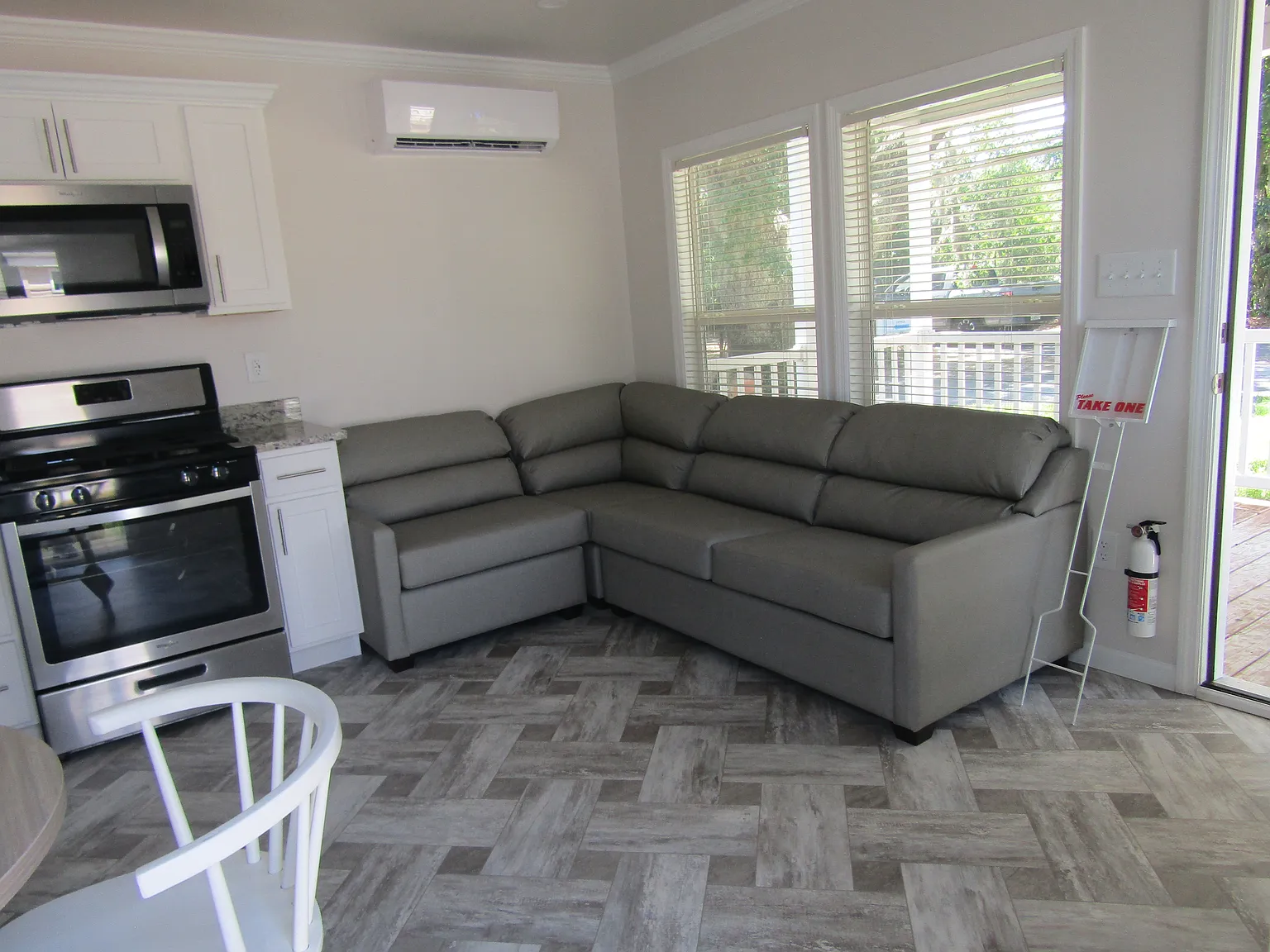 1 bed, 1.0 bath, 481 sqft, $1,400 — Photo 2