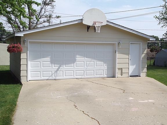 2nd image of 18610 W Judy Dr