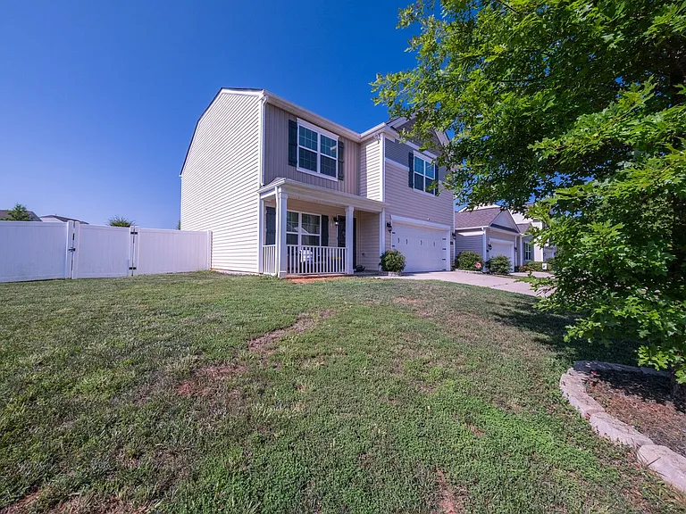 6704 Olivia Way — Photo 33