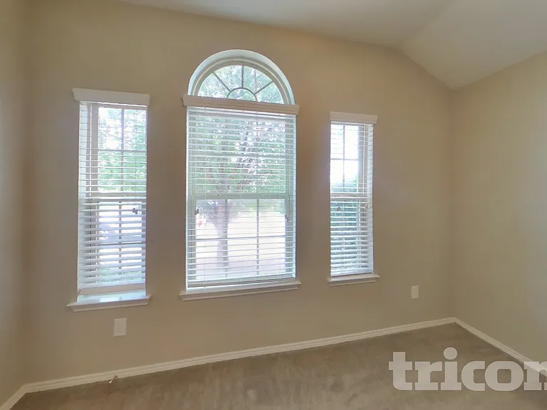 529 Cheyenne Dr — Photo 11