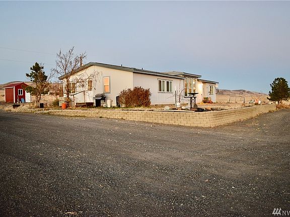 3rd image of 12753 Road K NW