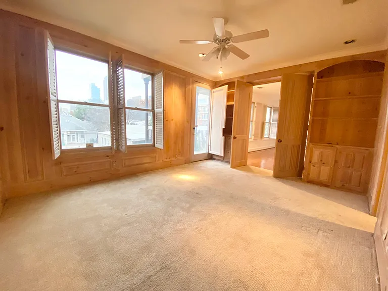 2508 State St #6 — Photo 7