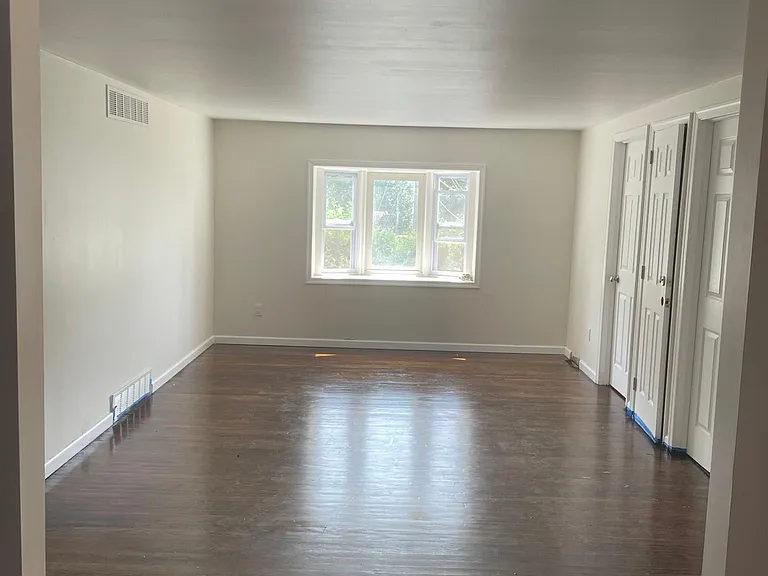 112 W 25th St #1-AP — Photo 2