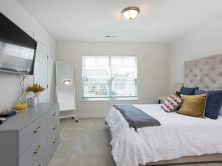 24 Tradewind Ct — Photo 3