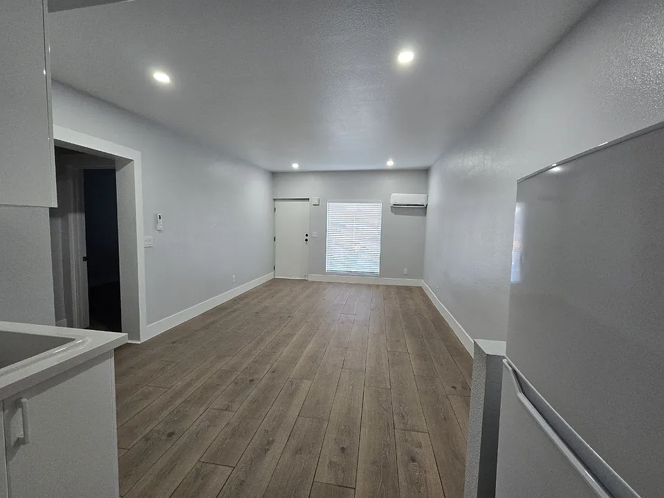 Looking at living/dining room from kitchen