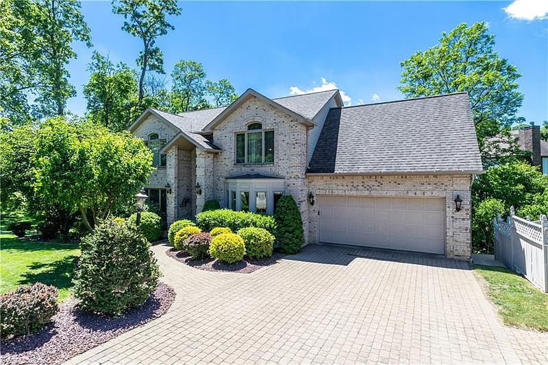 1st image of 530 Cedar Glenn Dr