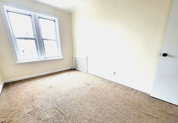 4th image of 2418 82nd St #2