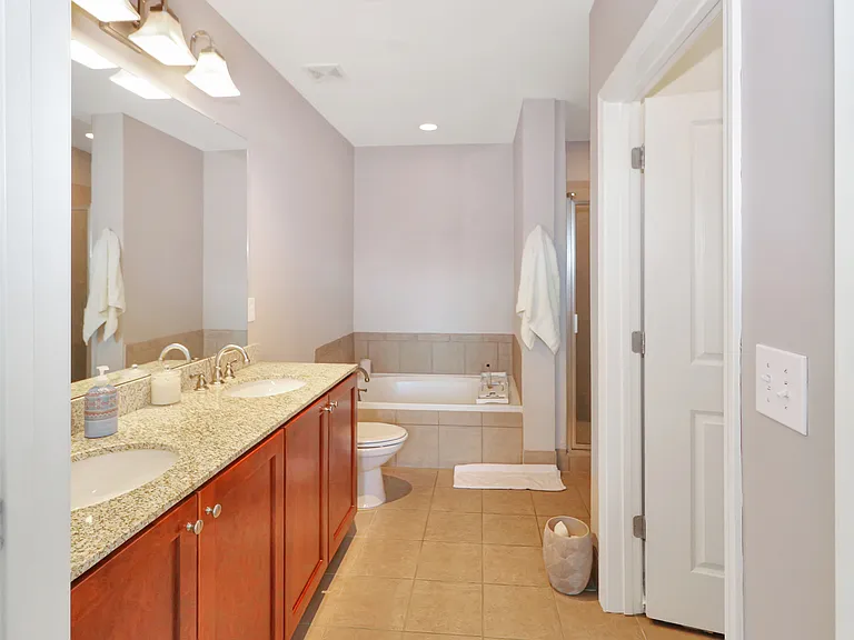 601 Main St #511 — Photo 5