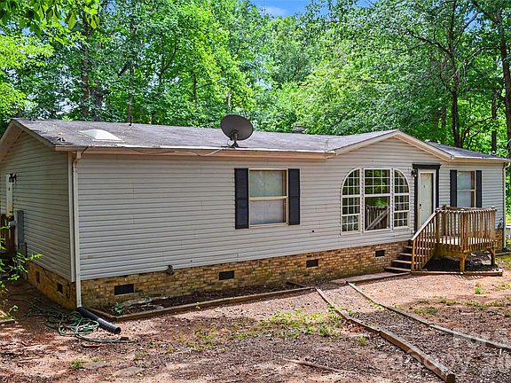 3rd image of 176 Sharon Ridge Ln