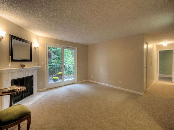 4th image of 4501 Grandview Dr W Unit T205