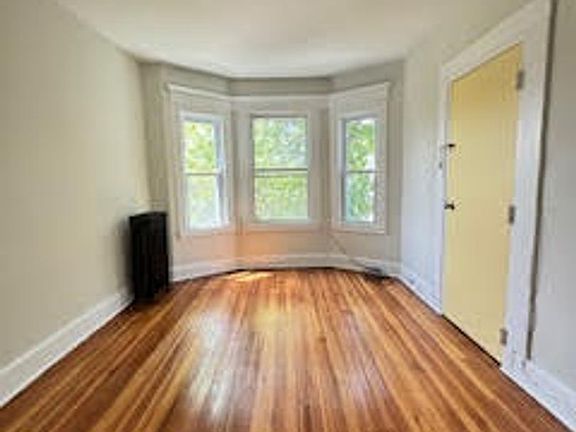 5th image of 265-267 Humphrey St #11