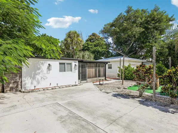 905 NE 5th St, Pompano Beach, FL 33060