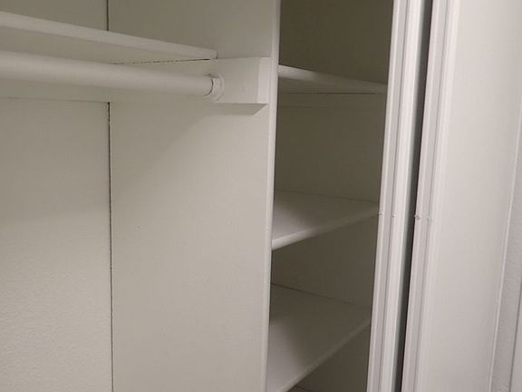 4th image of 4571 Carriage Park Dr #A