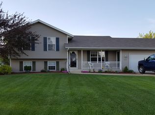 5525 Estate Rd, Allendale, MI 49401